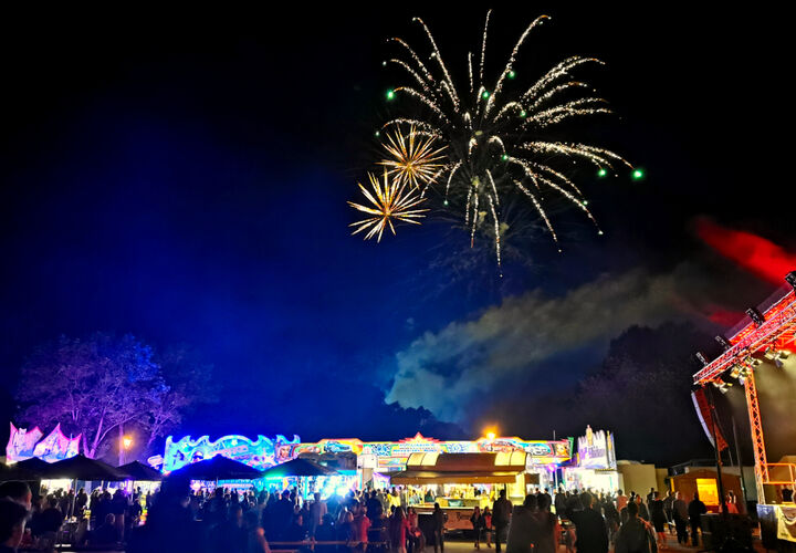Bild 3.1.4 – Feuerwerk als krönender Abschluss.jpg