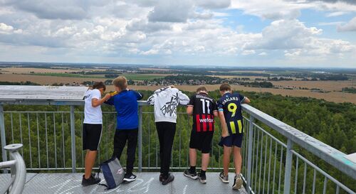 Blick vom Aussichtsturm der Halde Trages