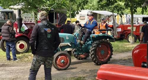 Die Traktor- und Technik- Show in Whya fand ein großes Publikum