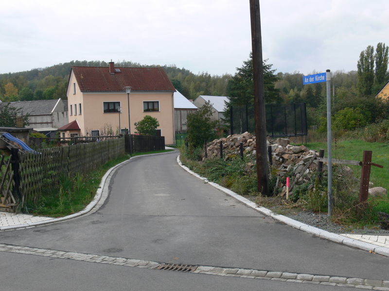 An der Kirche.JPG